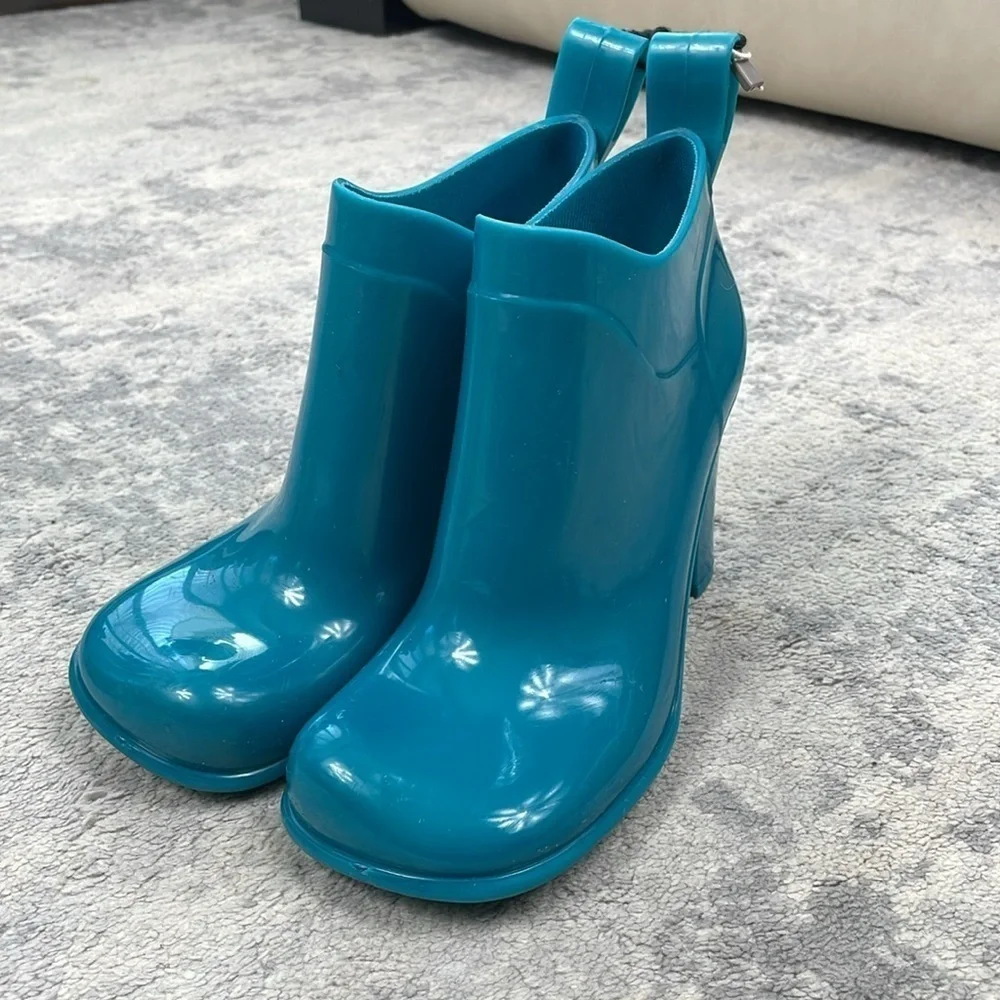 Bottega Veneta Shine Heeled Ankle Boots Rubber Rain Deep Teal Jade Sz 36